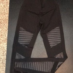 Women’s Alo Motto Leggings